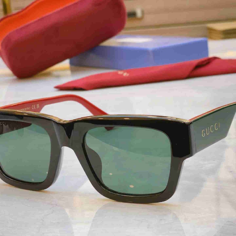 Gucci sunglasses