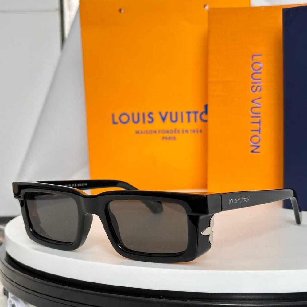 Louis  Vuitton sunglasses LVAA02