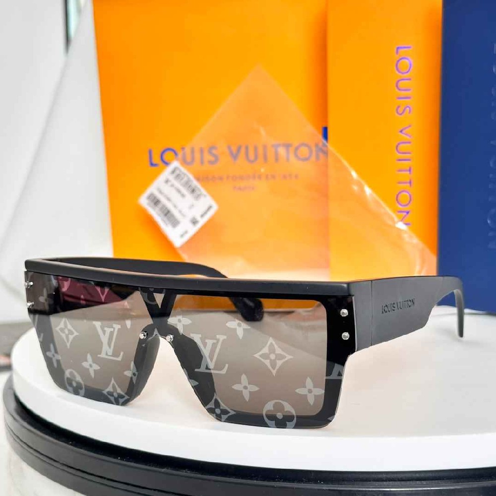 Louis Vuitton sunglasses LVAA52