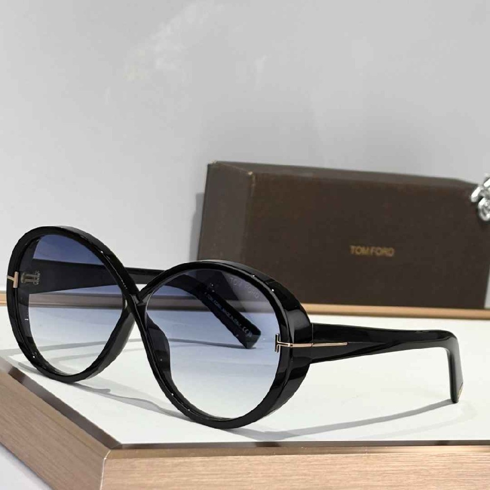 TOM  FORD sunglasses
