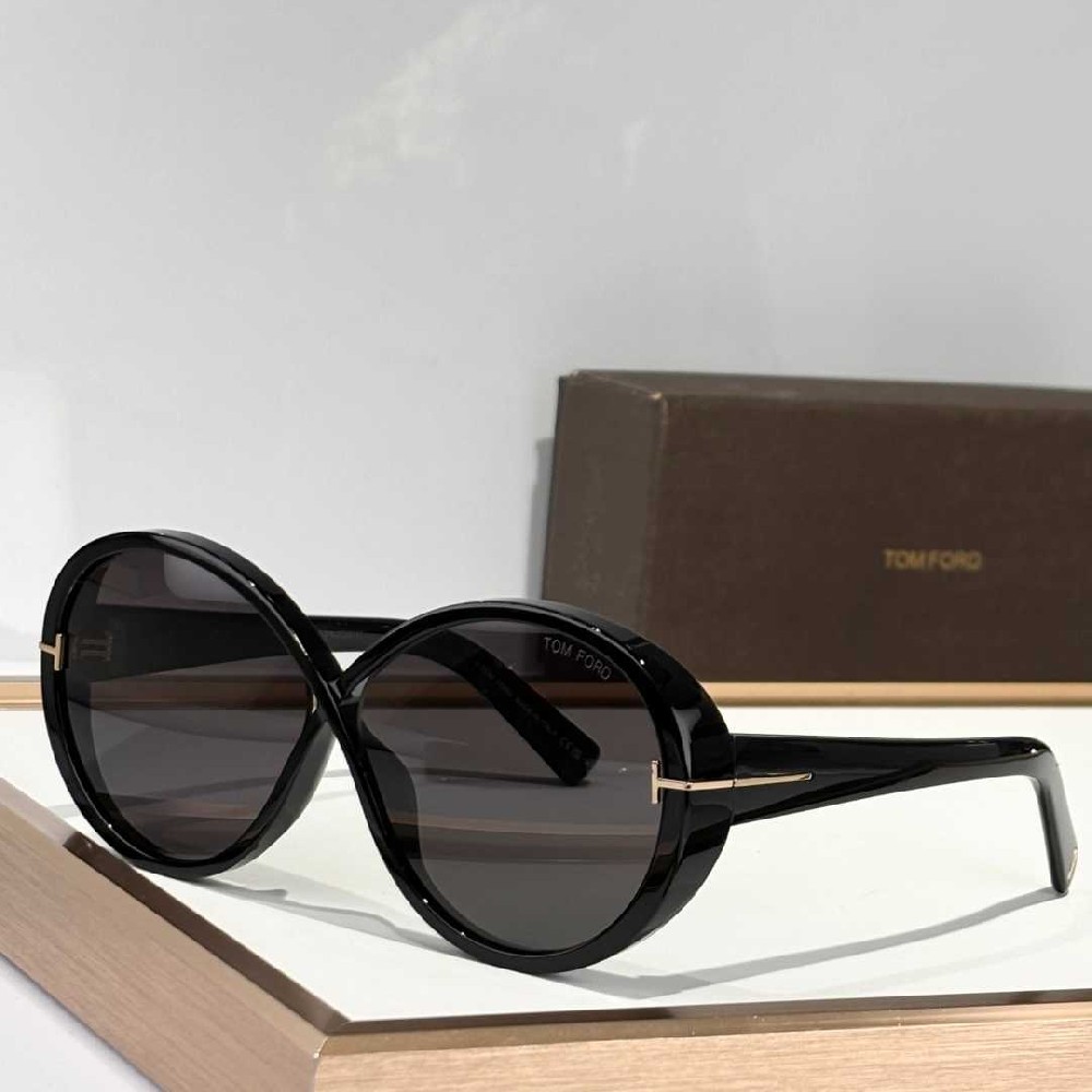 TOM  FORD sunglasses