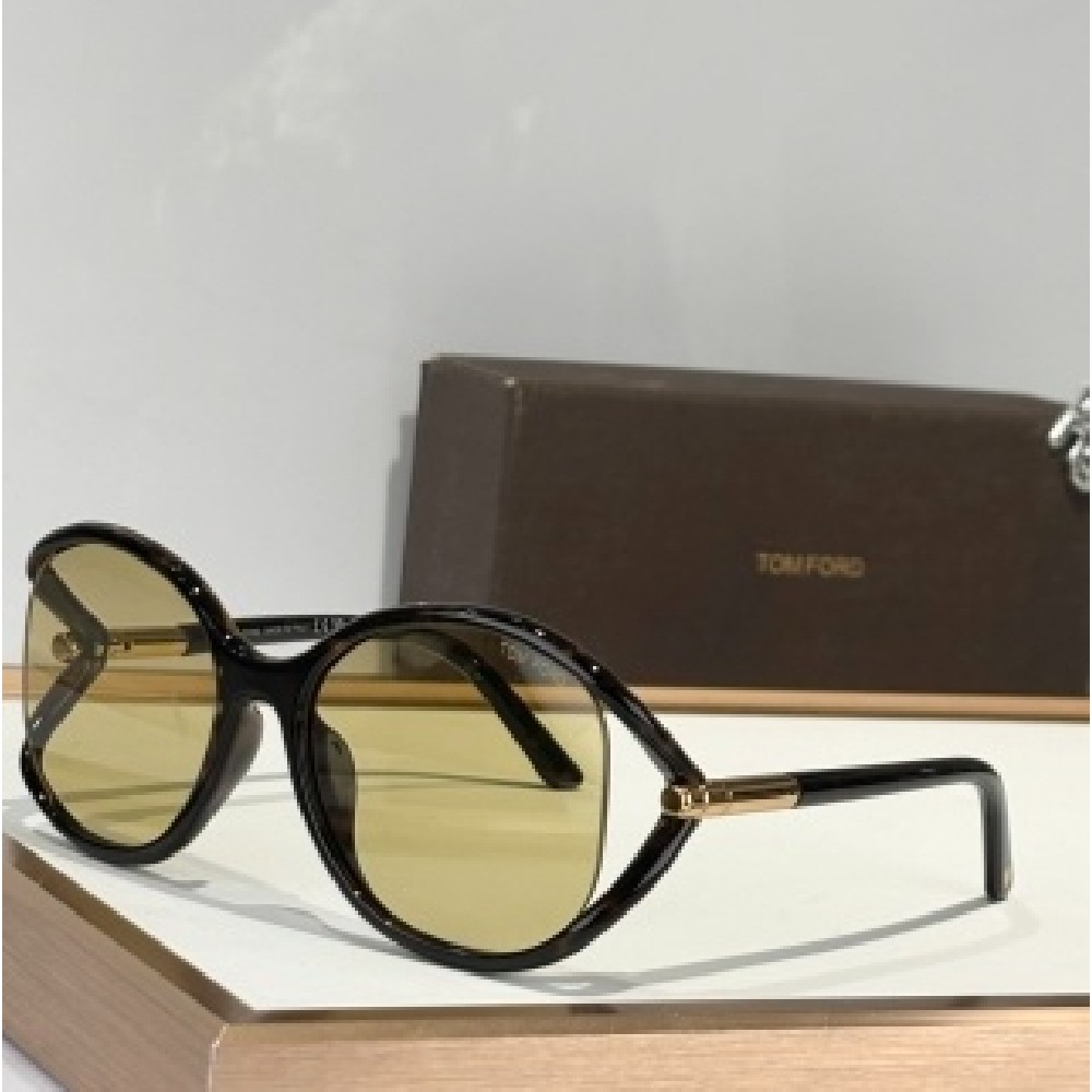 TOM  FORD sunglasses