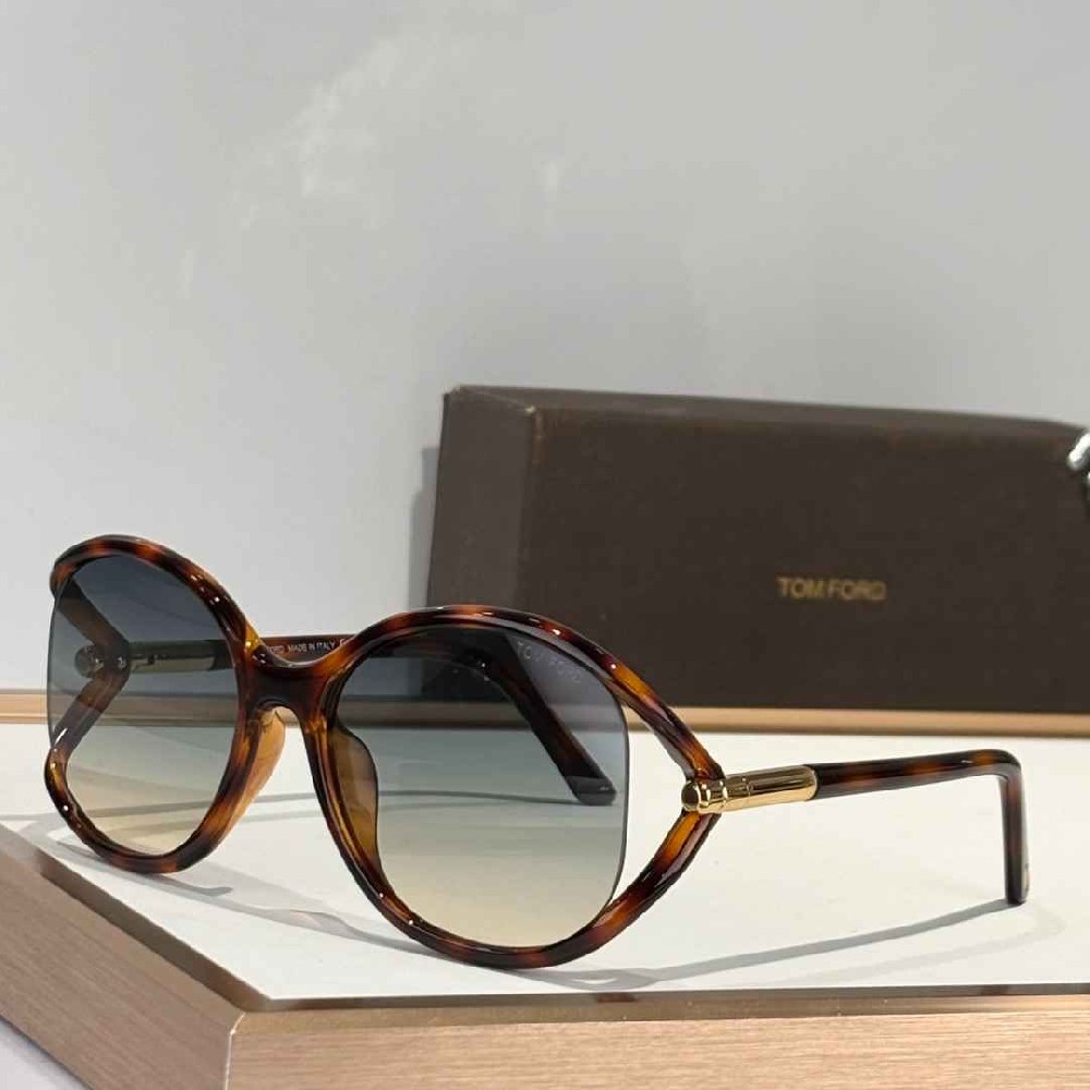 TOM  FORD sunglasses
