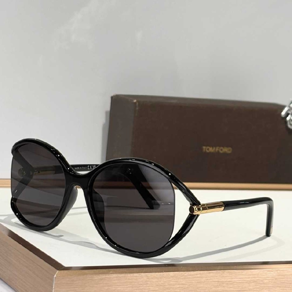 TOM  FORD sunglasses