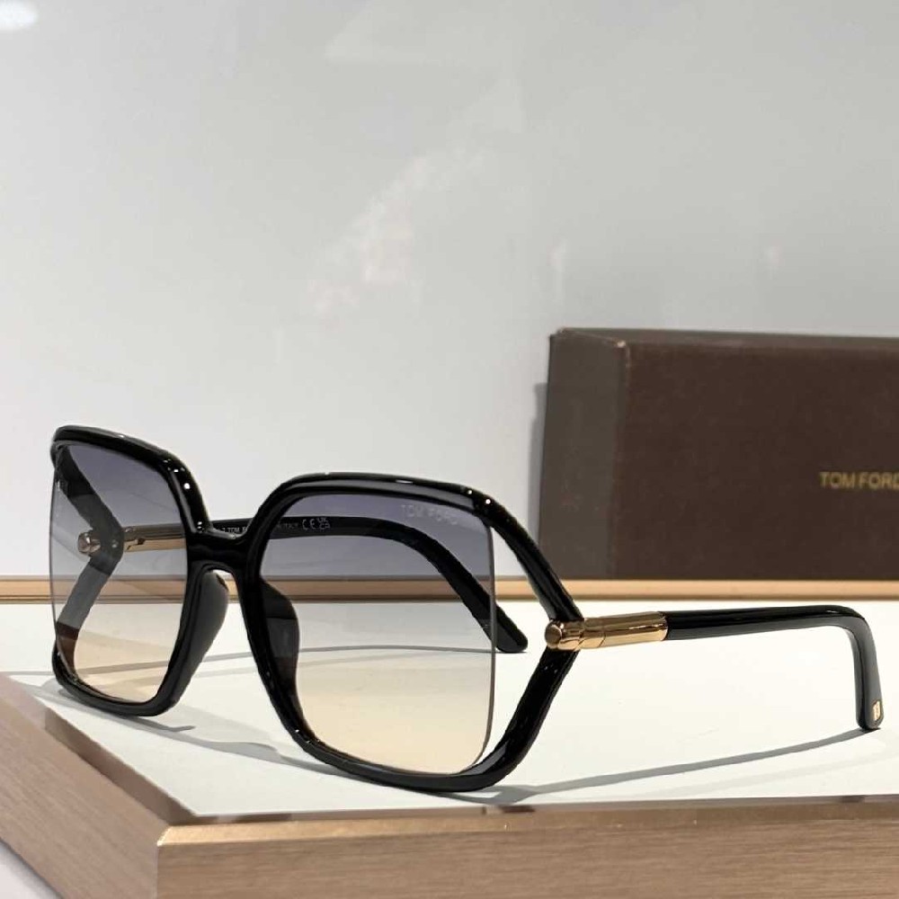 TOM  FORD sunglasses