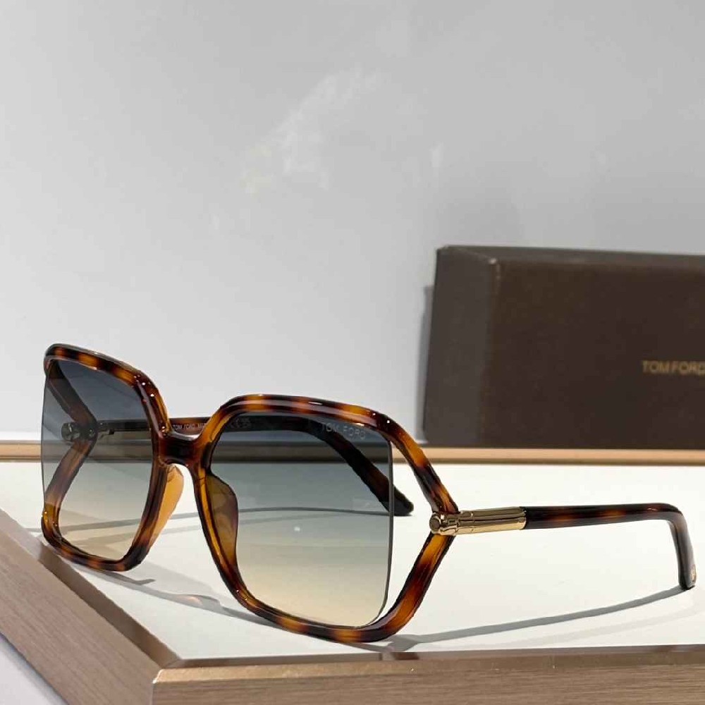 TOM  FORD sunglasses