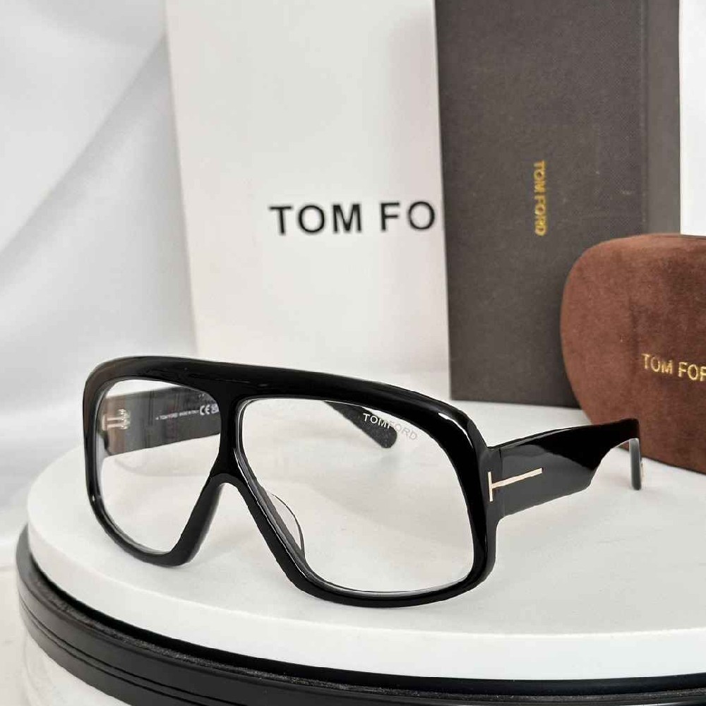 TOM  FORD sunglasses