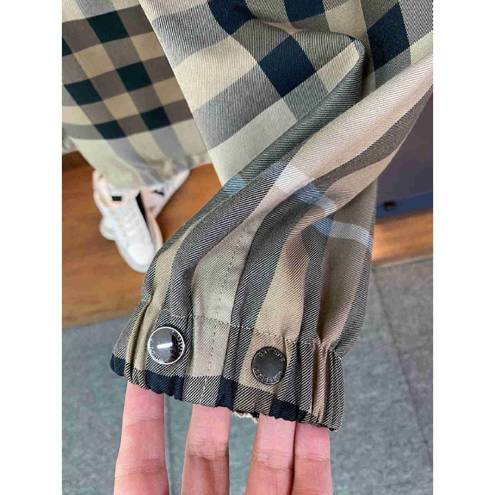 Burberry   Tops BUY0249