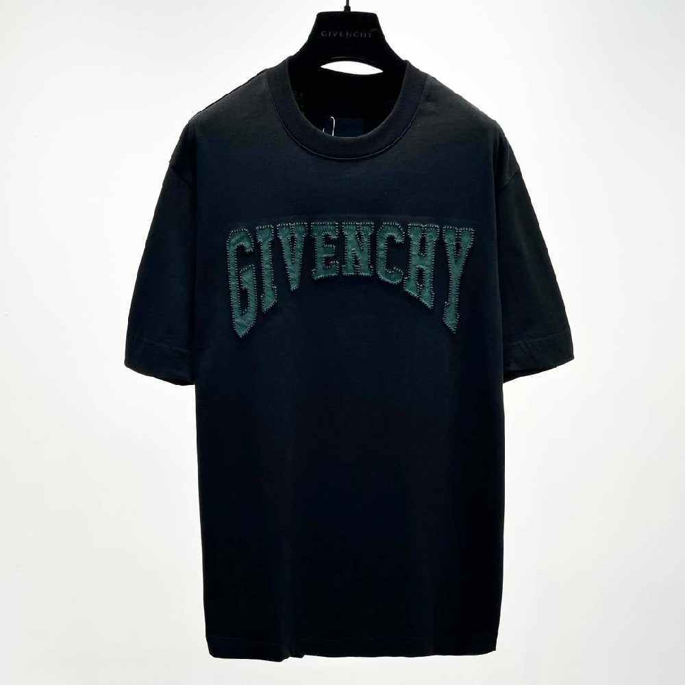 Givenchy T-shirt GVY0004
