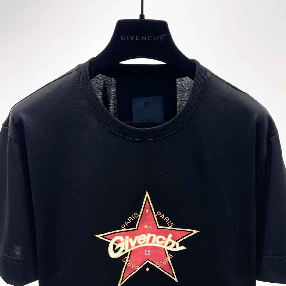 Givenchy T-shirt GVY0013