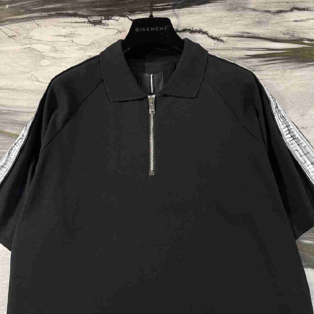 Givenchy T-shirt GVY0014