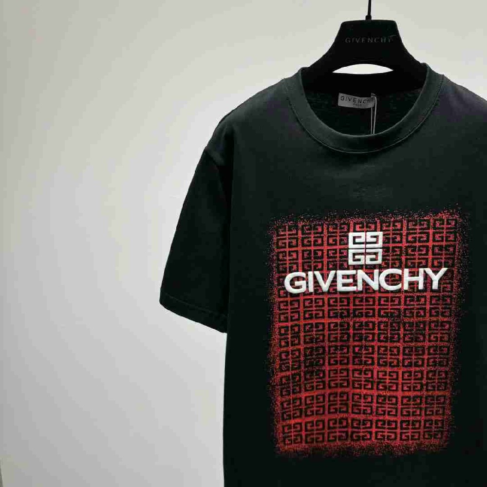 Givenchy T-shirt GVY0061