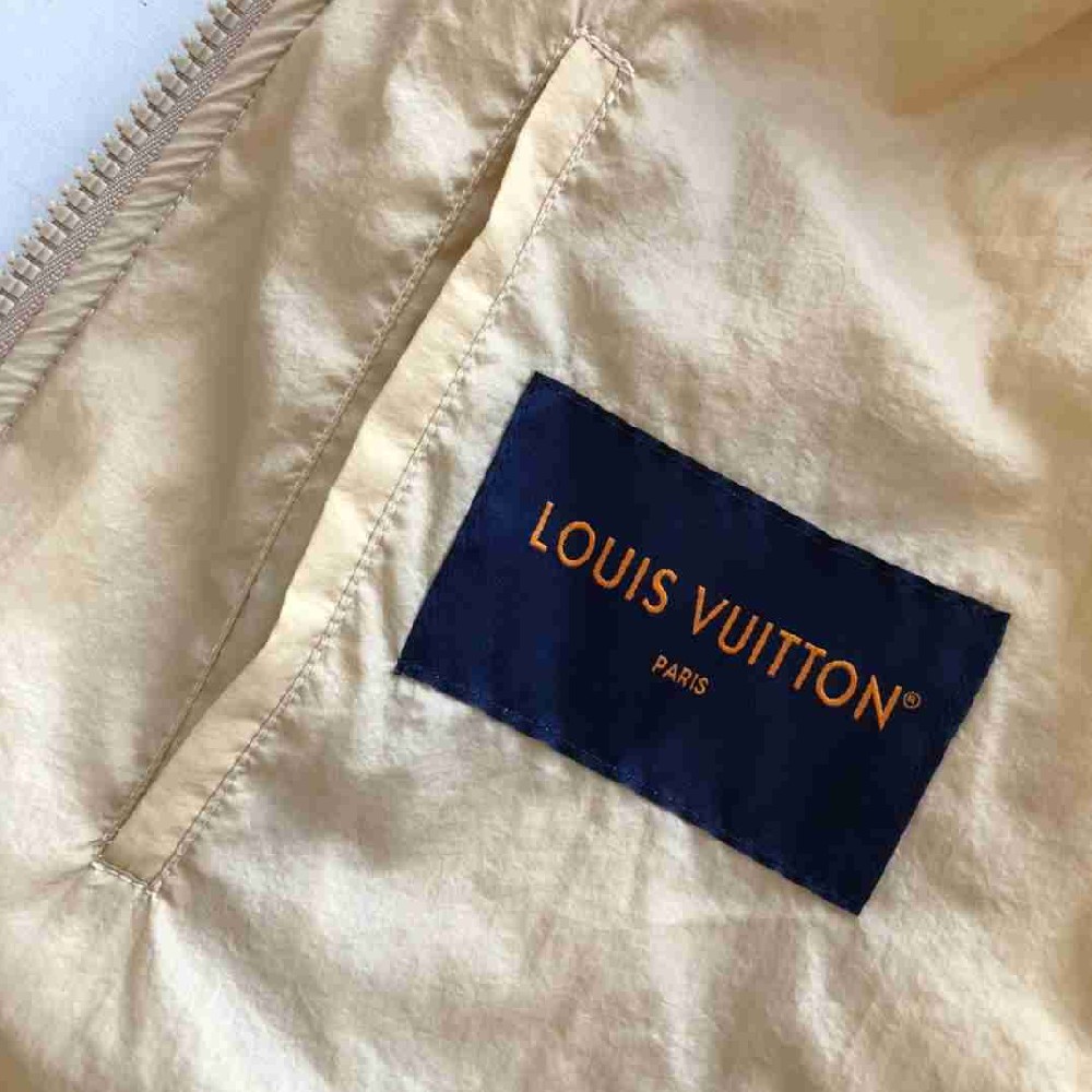 Louis Vuitton Tops LVY0417