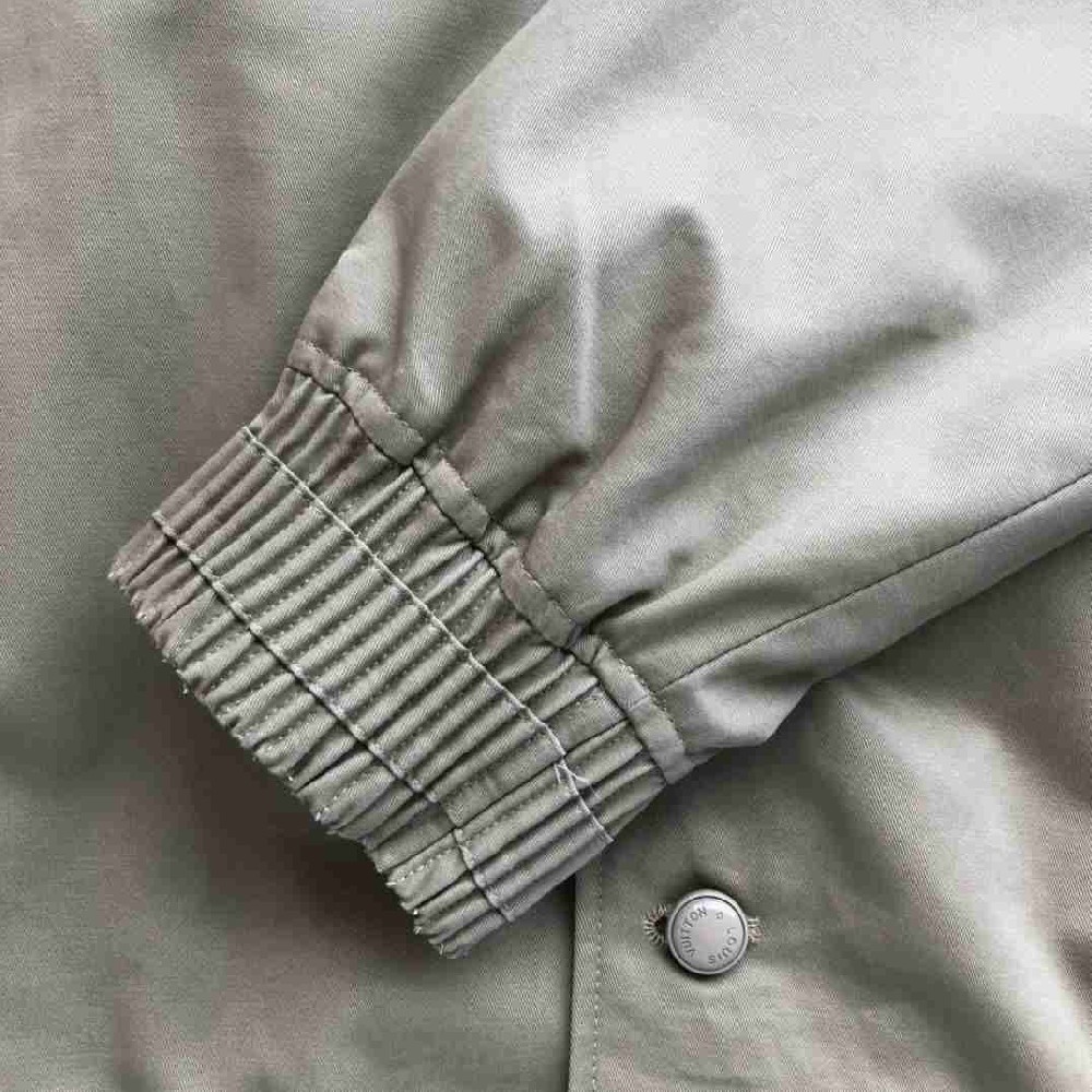 Louis Vuitton Tops LVY0425