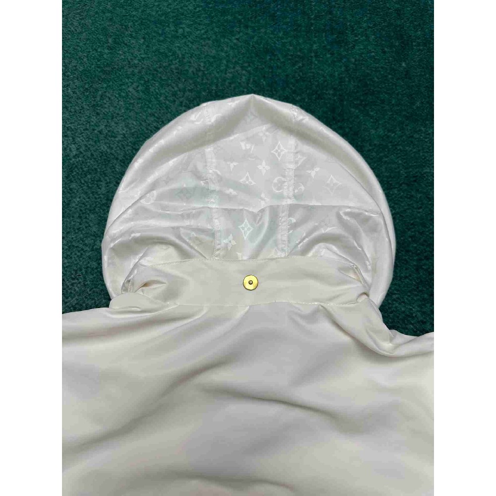 Louis Vuitton Tops LVY0570