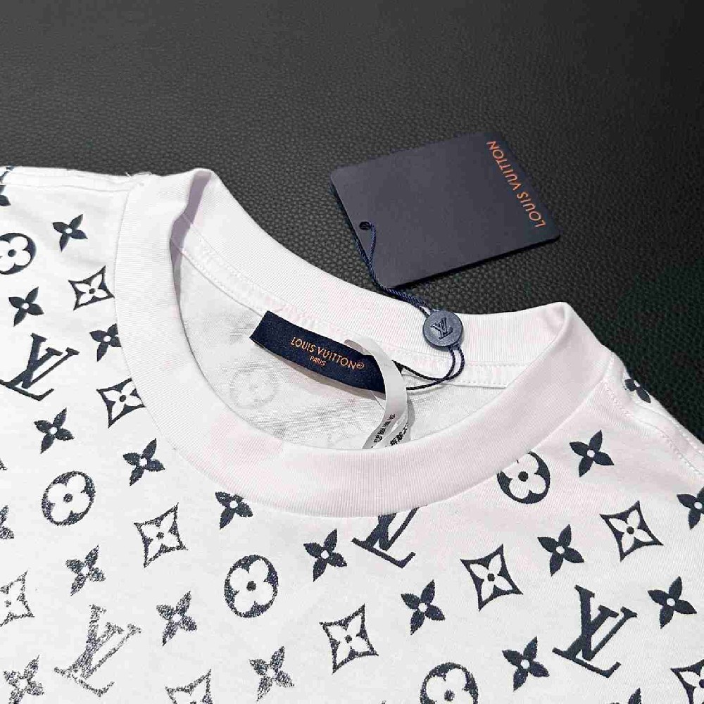 Louis  Vuitton T Shirt LVY0590