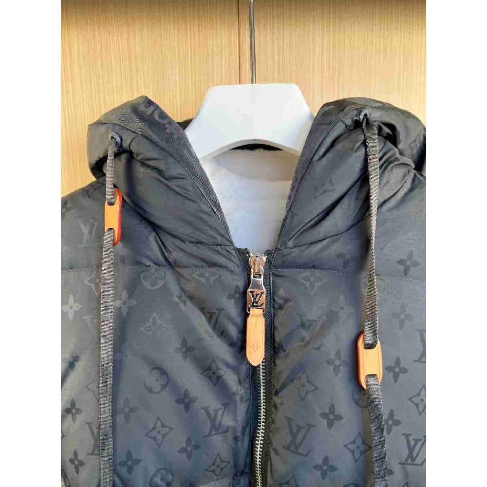 Louis Vuitton Tops LVY0622