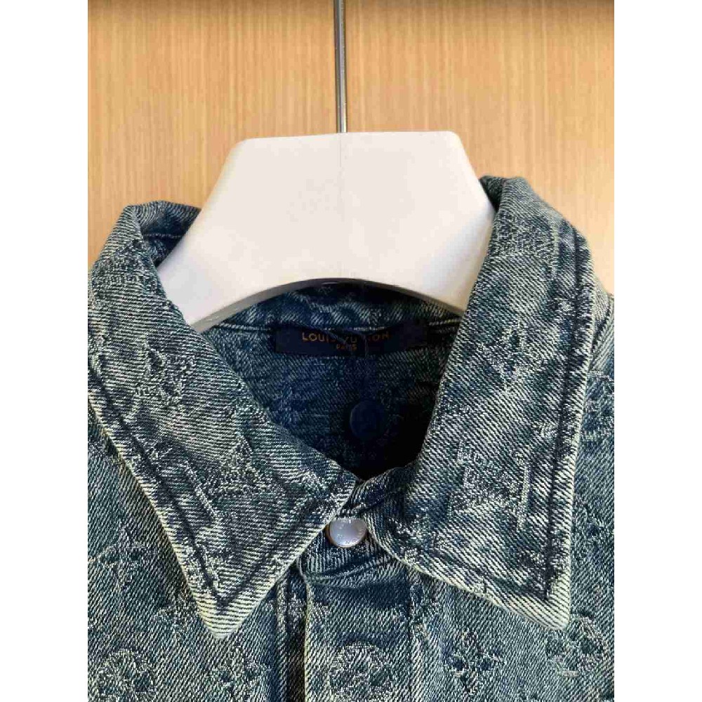 Louis Vuitton Tops LVY0623