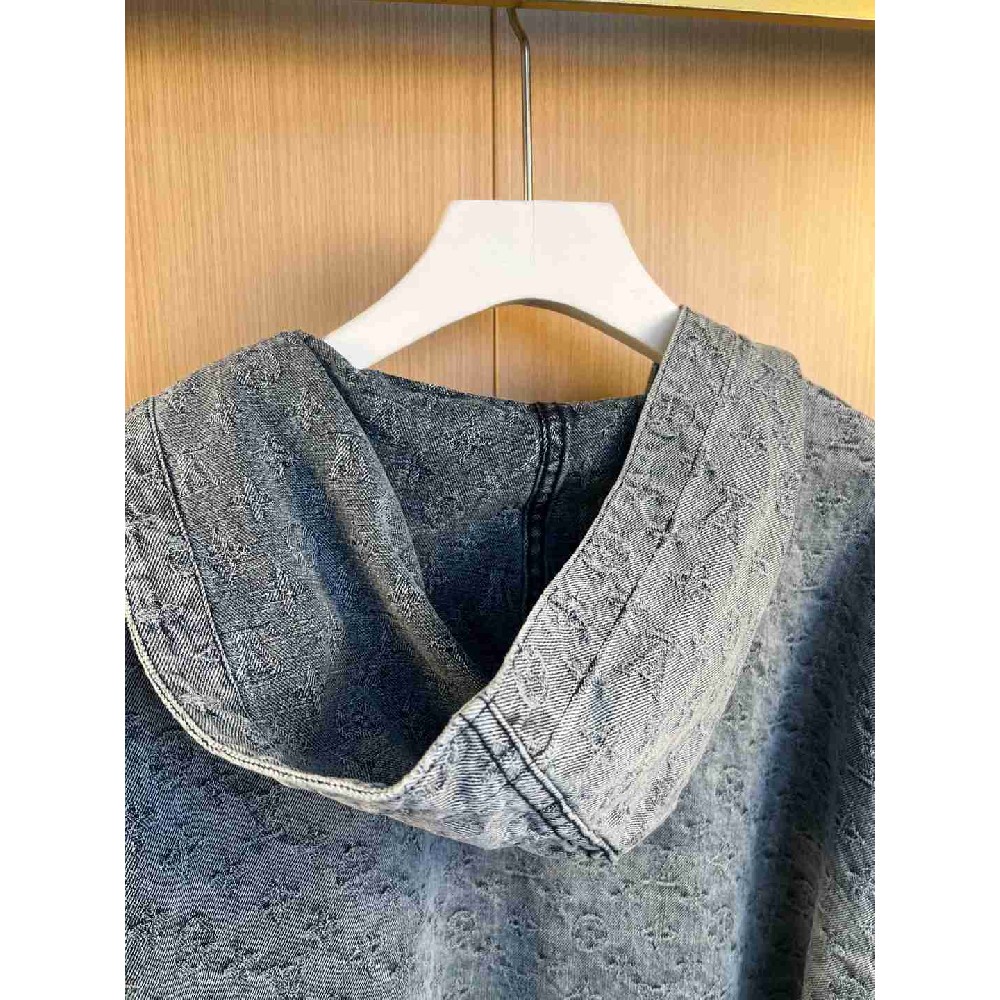 Louis Vuitton Tops LVY0626