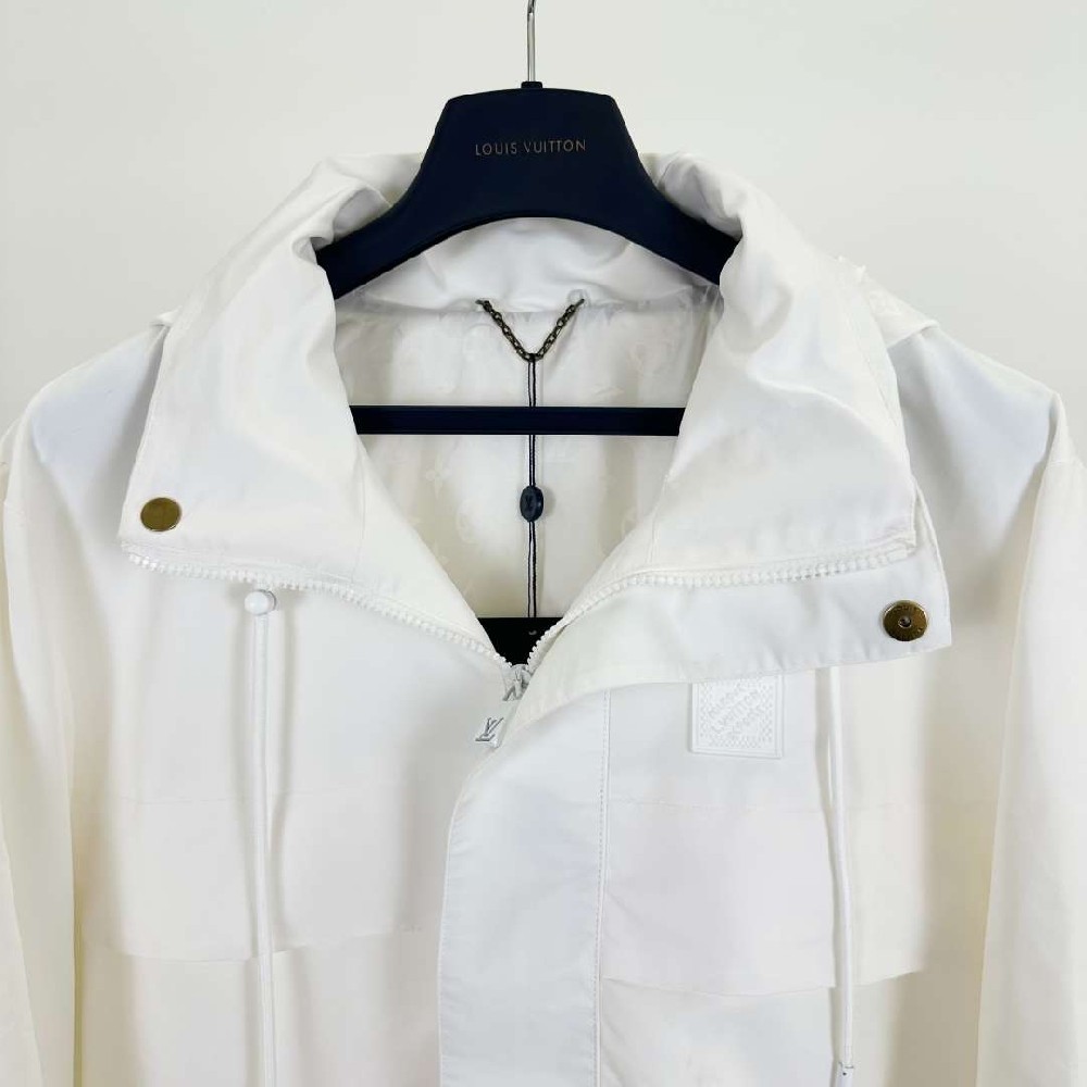 Louis Vuitton Tops LVY0637