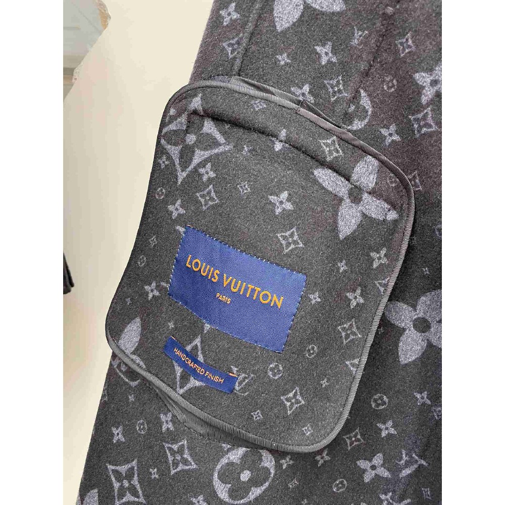 Louis   Vuitton Tops LVY0692