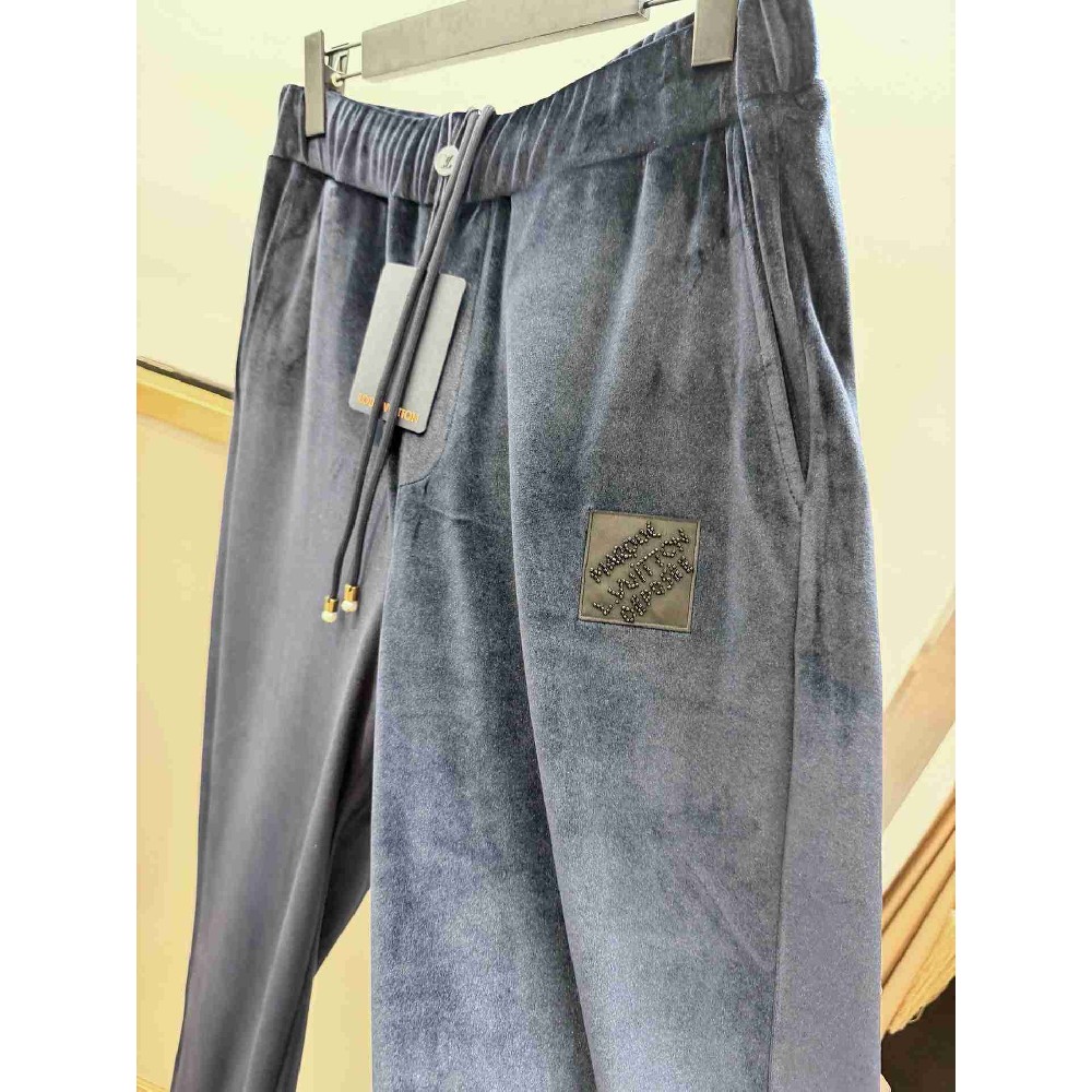 Louis   Vuitton Set LVY0693