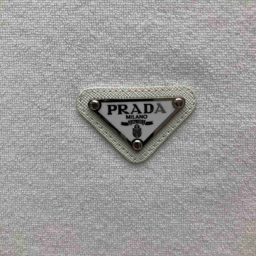 Prada  T Shirt PAY0236