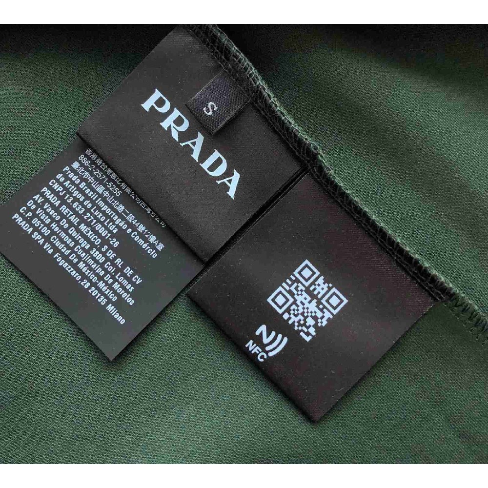 Prada  T Shirt PAY0238
