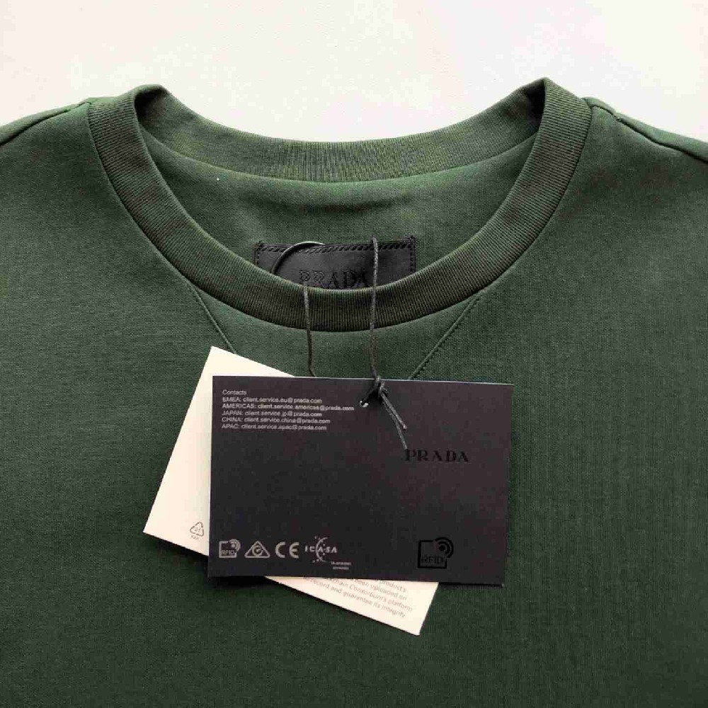 Prada  T Shirt PAY0238