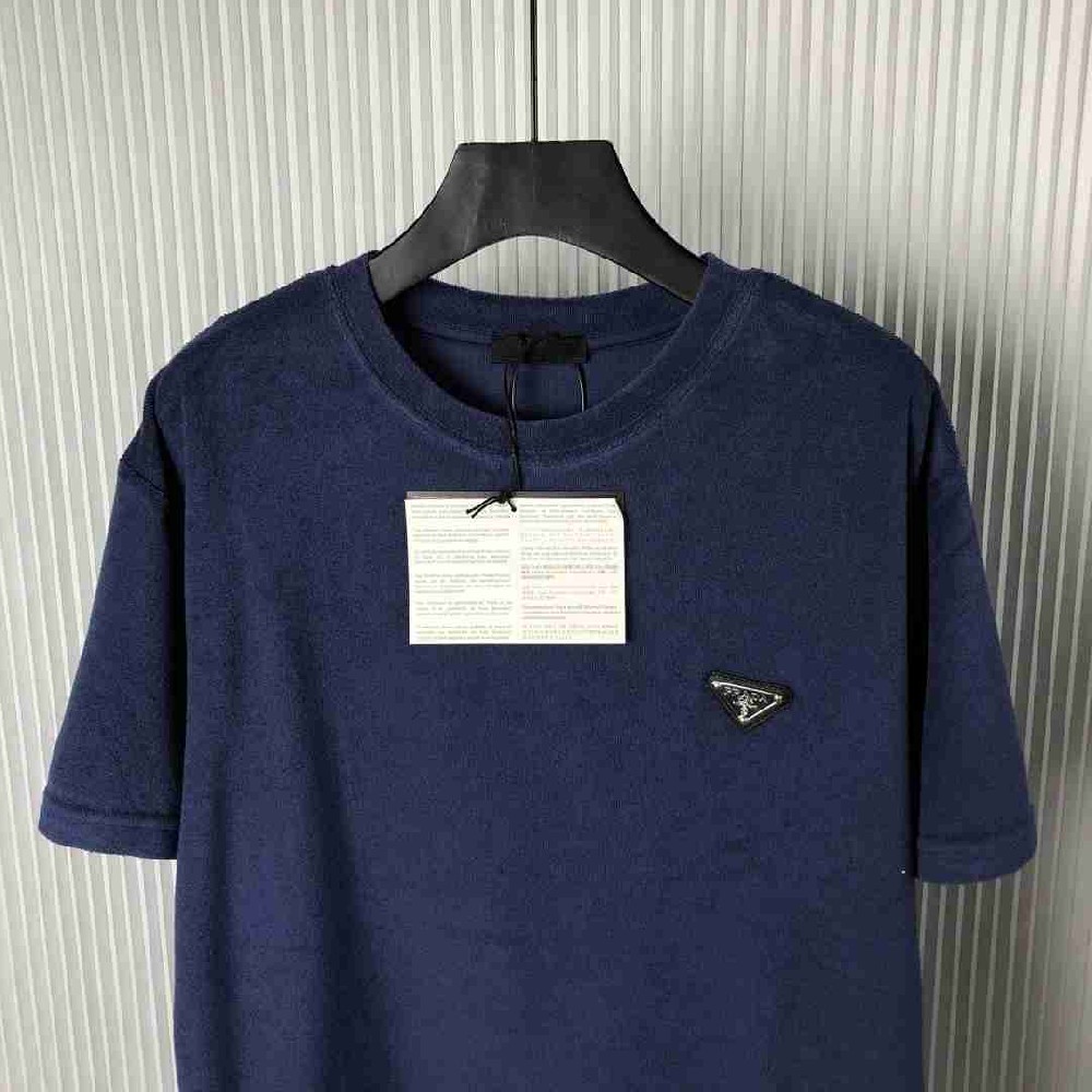 Prada  T Shirt PAY0239
