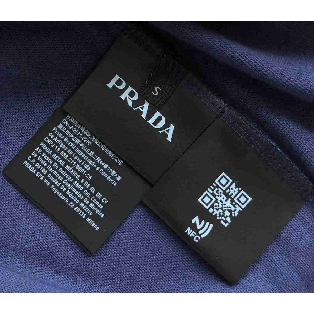 Prada  T Shirt PAY0239