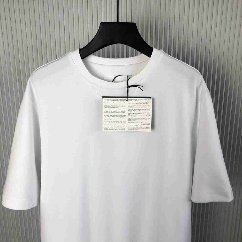 Prada  T Shirt PAY0241