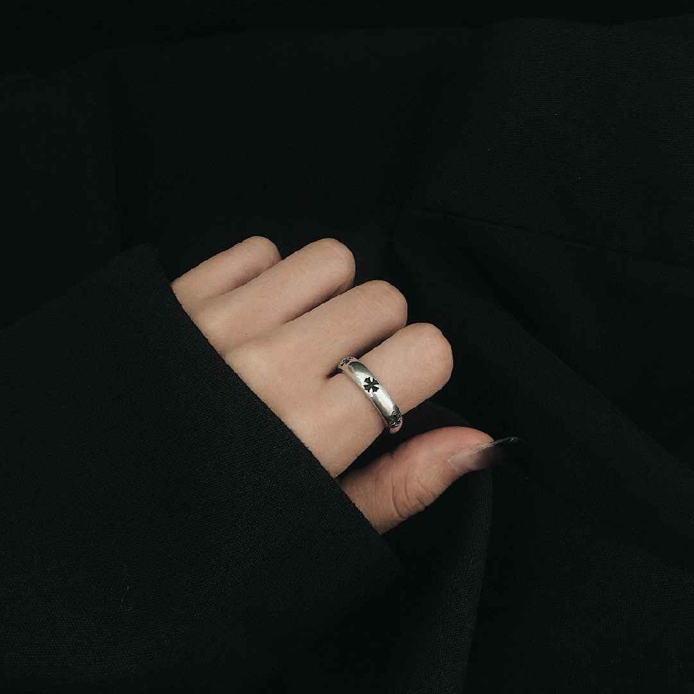 Ch*0me He**ts ring (silver s925)