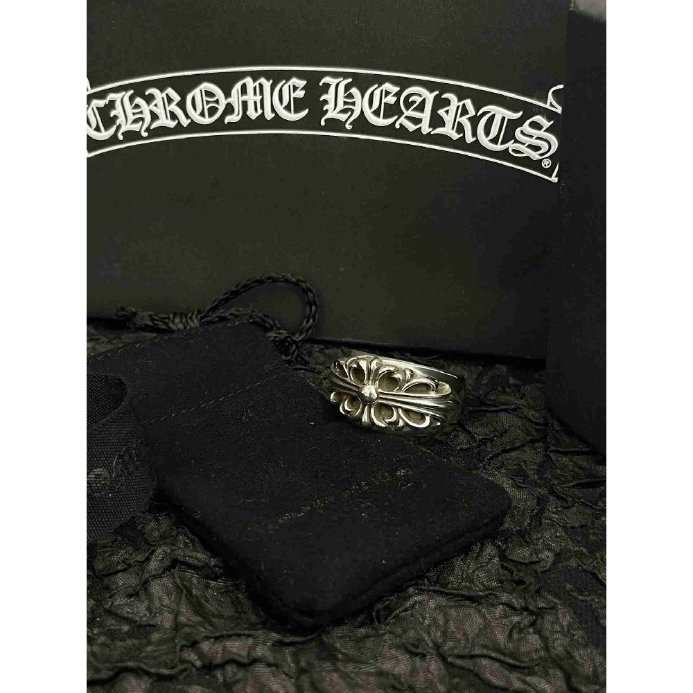 Ch*0me He**ts ring (silver s925)