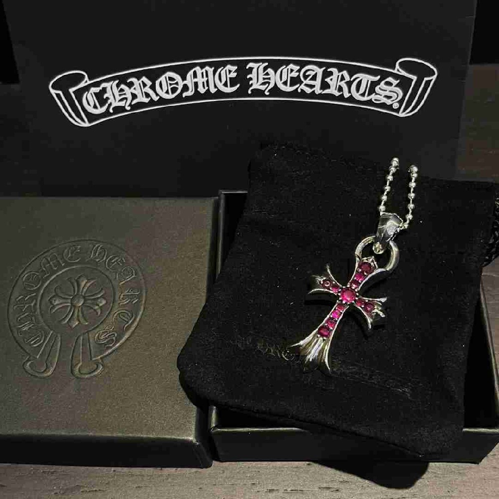 Ch*0me He**ts necklace (silver s925)