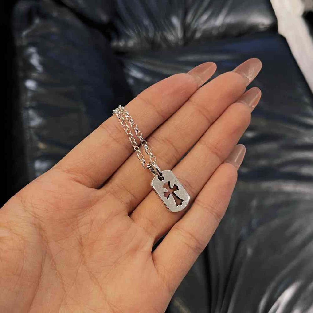 Ch*0me He**ts necklace (silver s925)