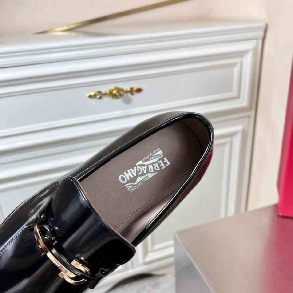 Salvatore Ferragamo SF0032