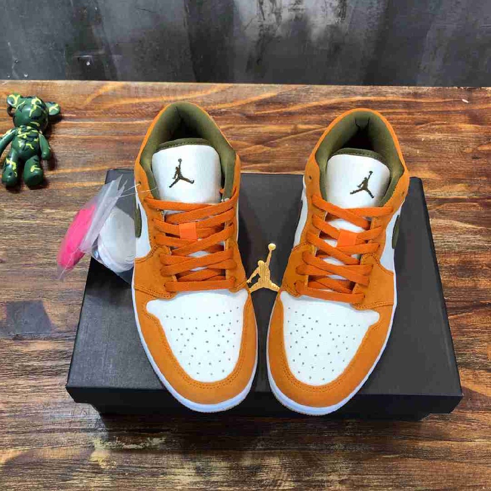 ‌Air Jordan AJ0102