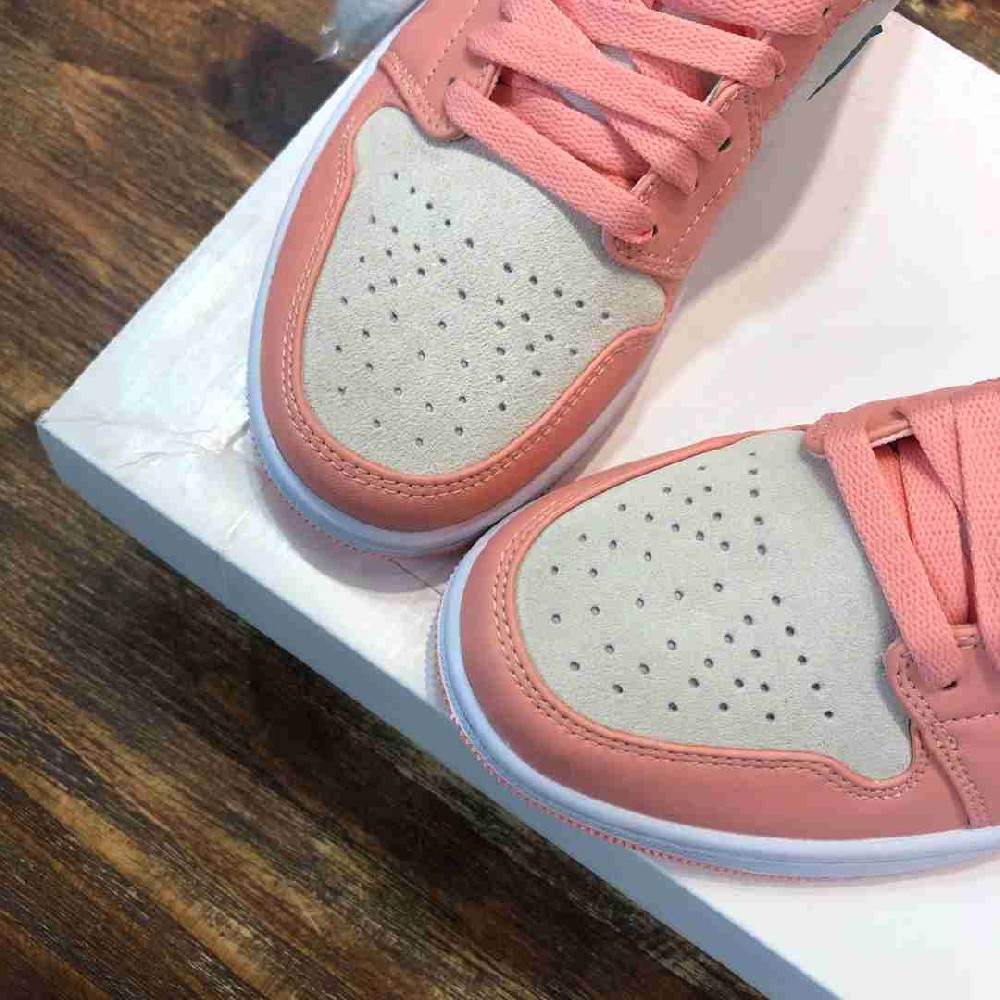 ‌Air Jordan AJ0120