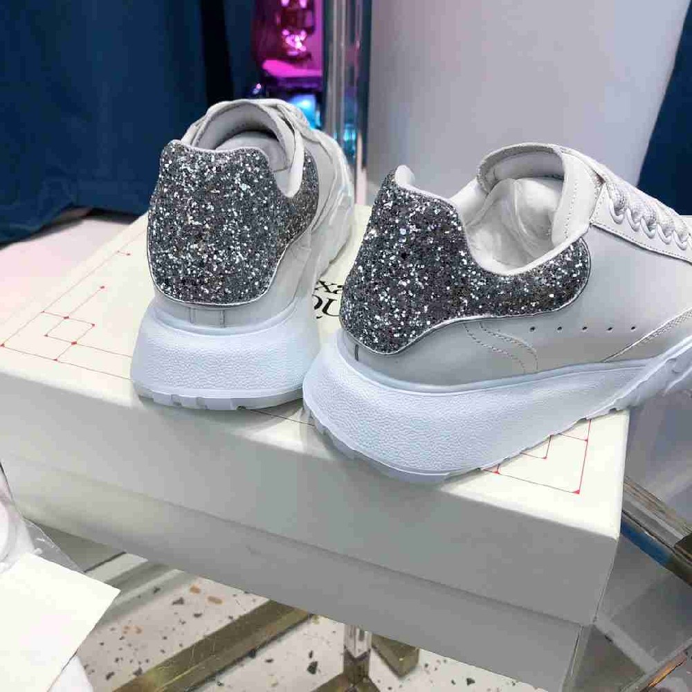 Alexander McQueen AM0048