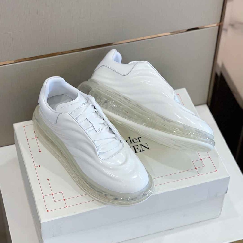 Alexander McQueen AM0065