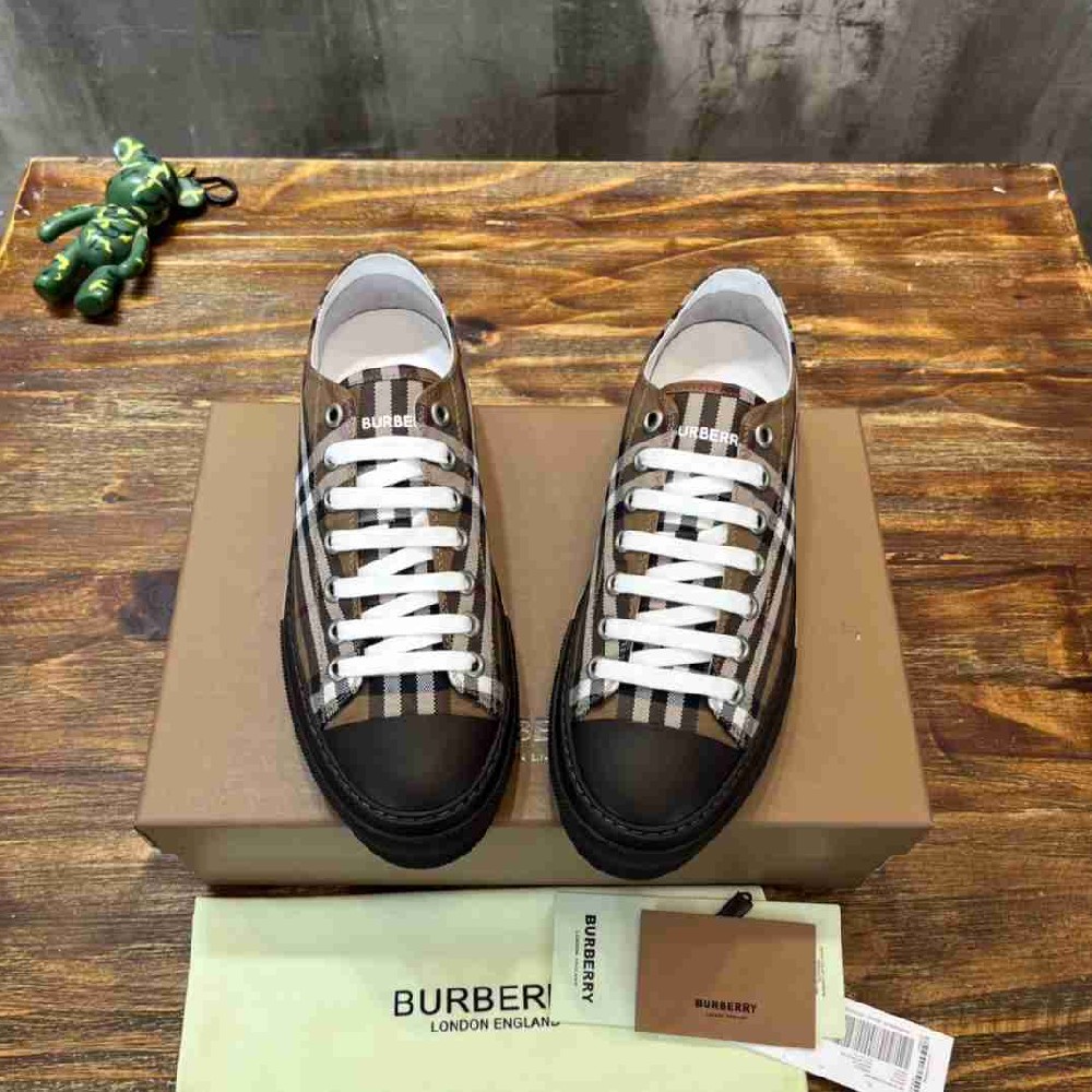 BURBERRY BU0035