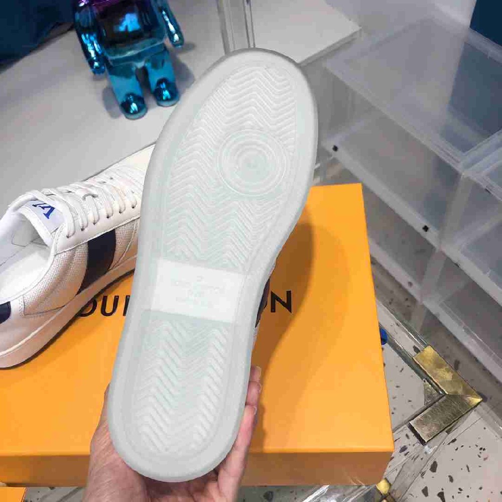 LV  sneakers LU0233
