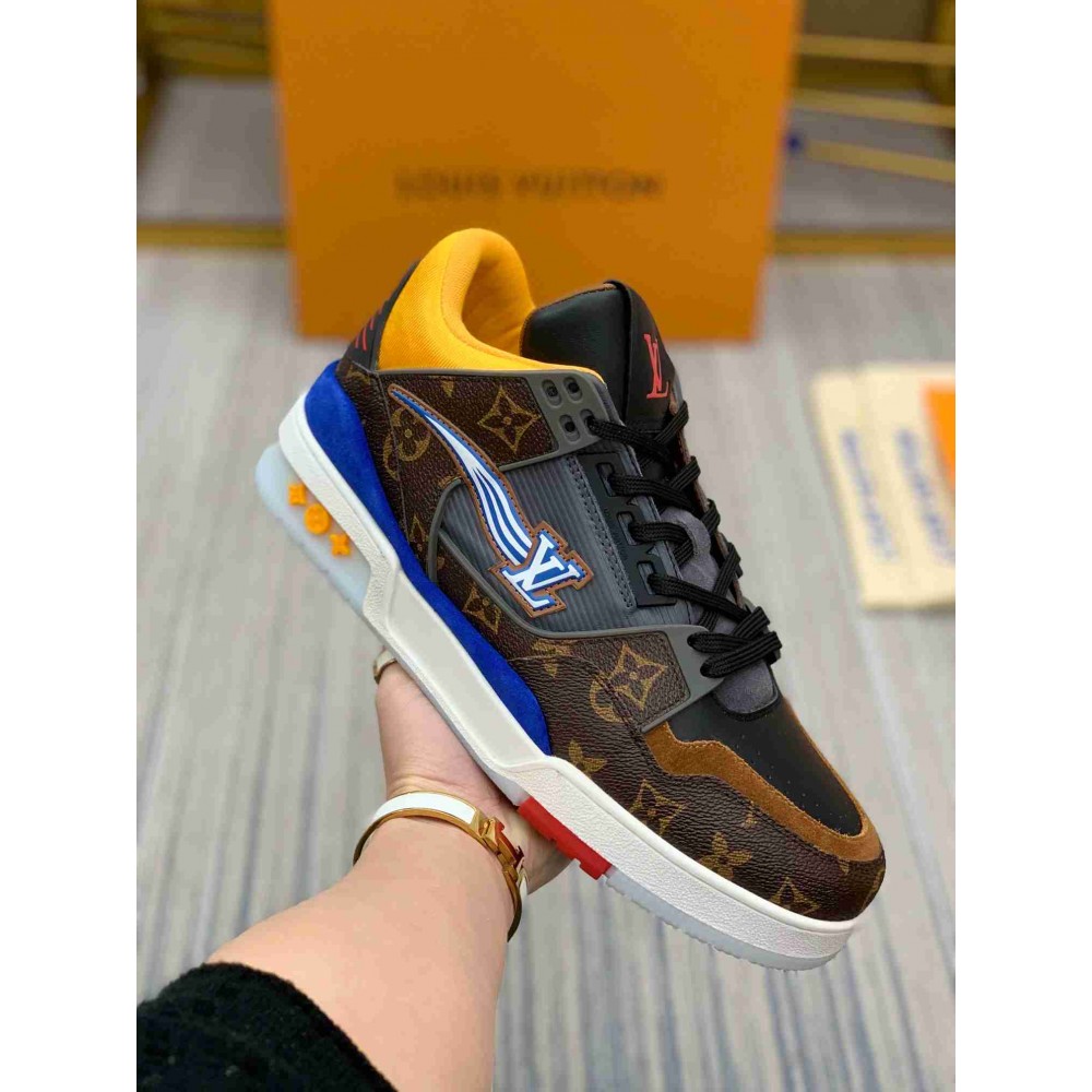 LV sneakers LU0255