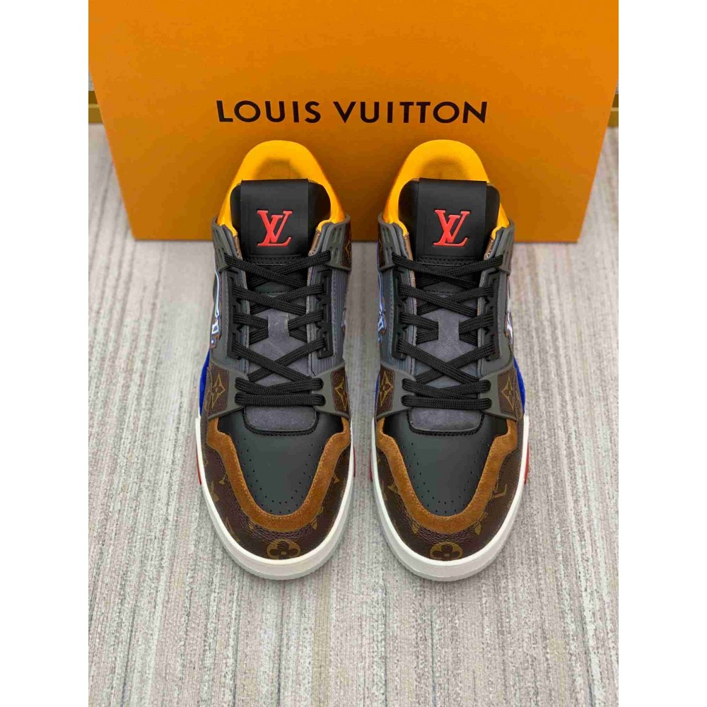 LV sneakers LU0255