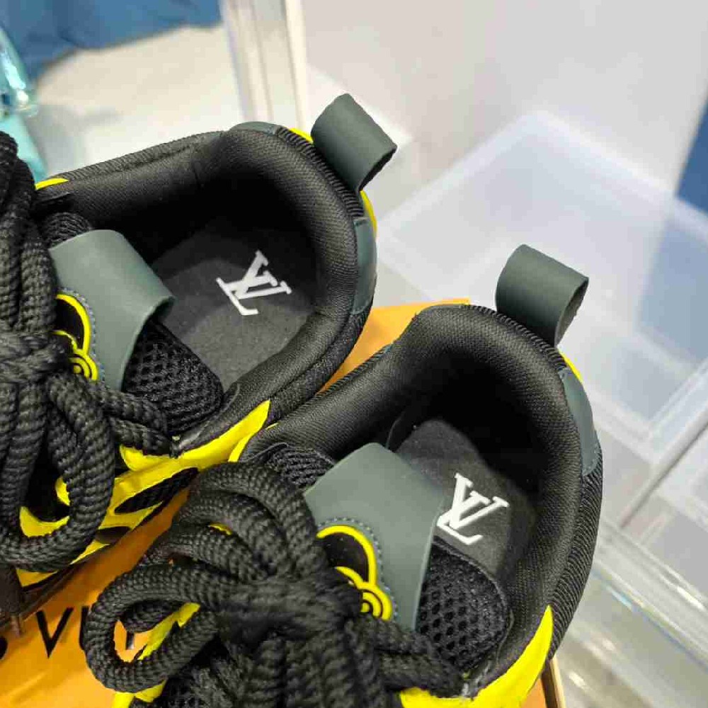 LV   sneakers LU0288