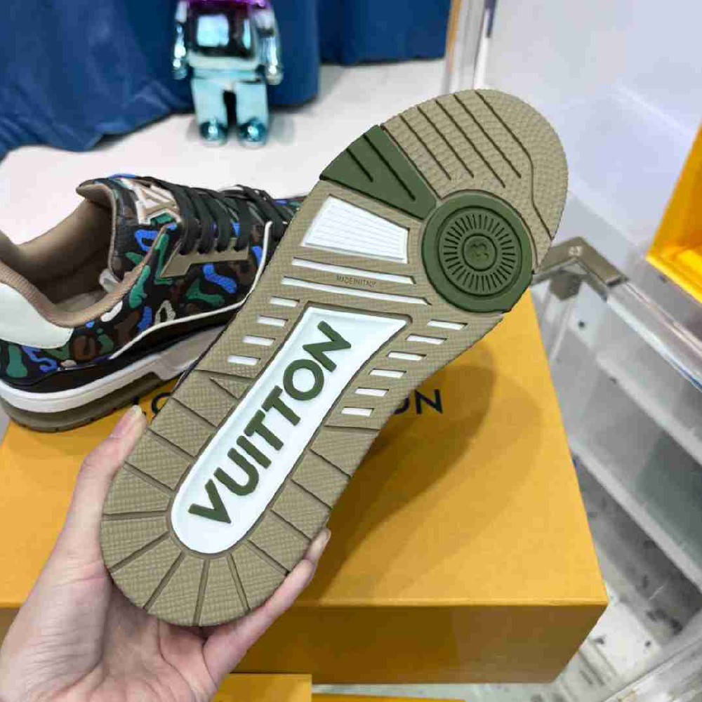 LV   sneakers LU0331