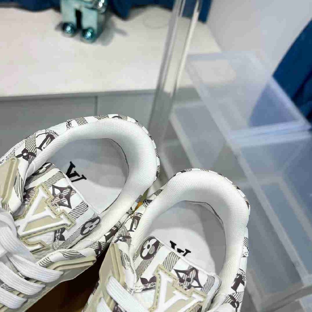 LV   sneakers LU0346