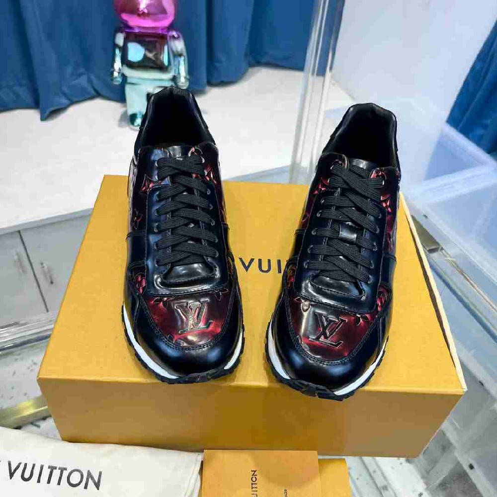 LV sneakers LU0373