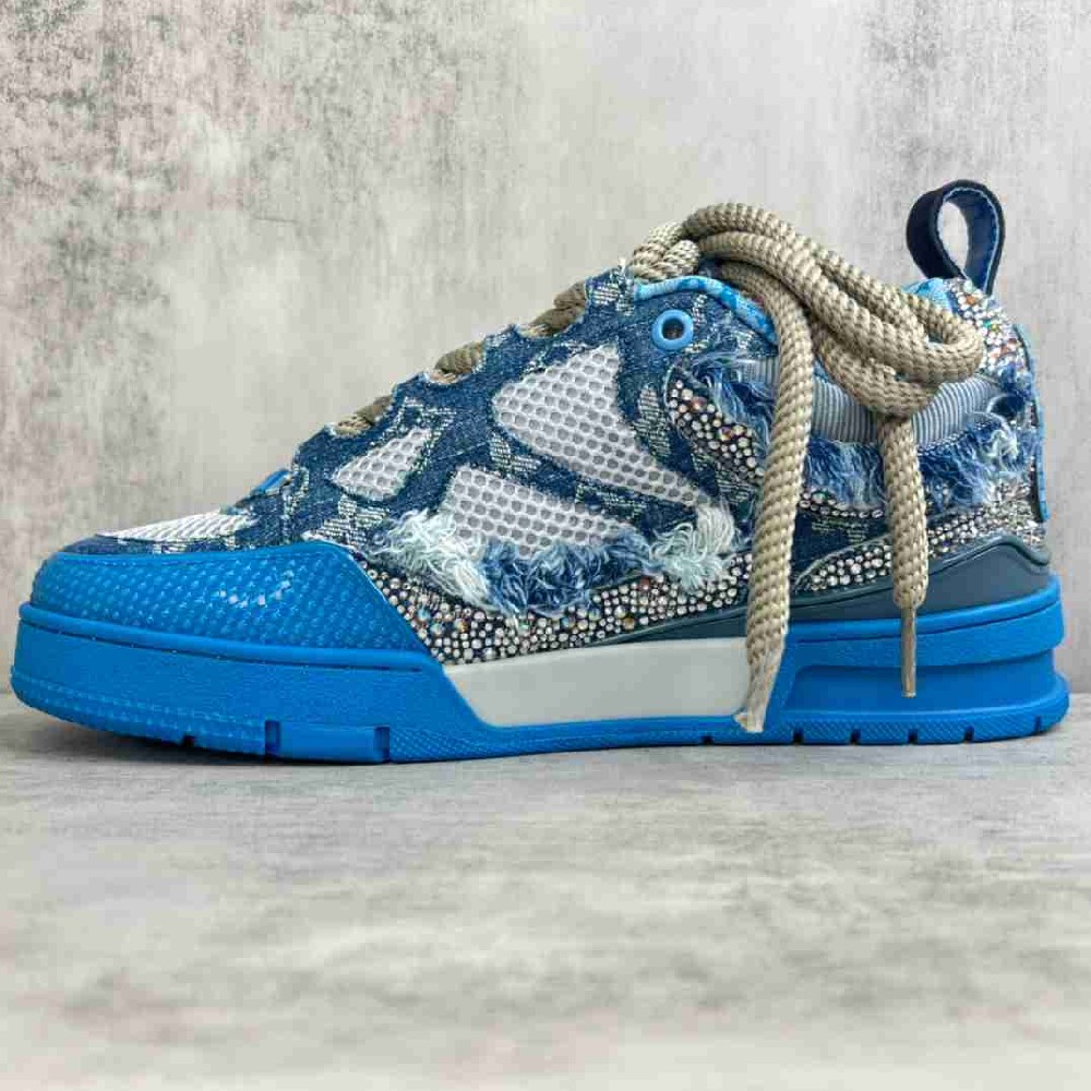 LV sneakers LU0399